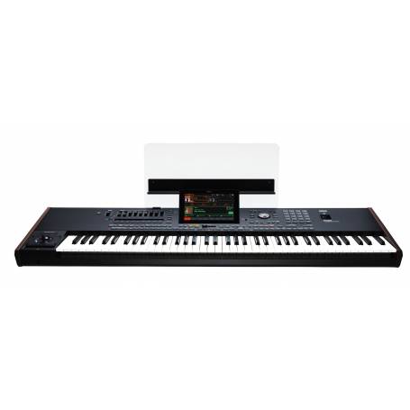 Pa5X76 Korg photo avec son pupitre